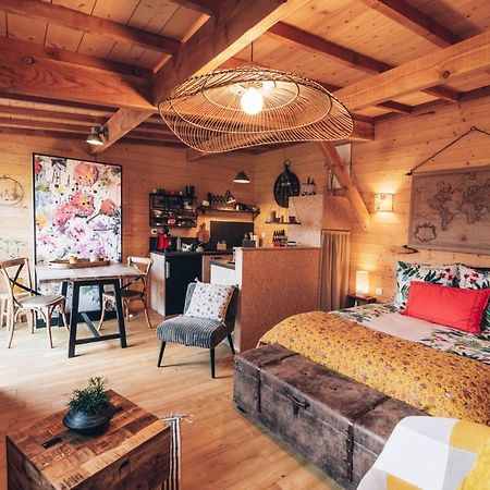 La Cabane Du Bon Chemin ,Spa Laval  Exteriör bild