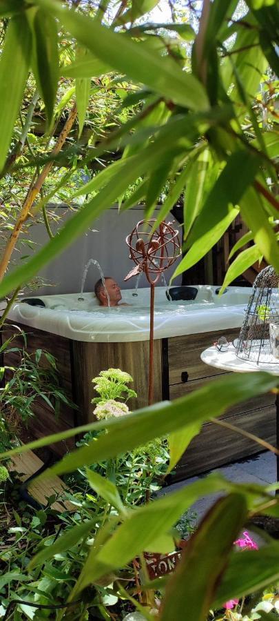 La Cabane Du Bon Chemin ,Spa Laval  Exteriör bild